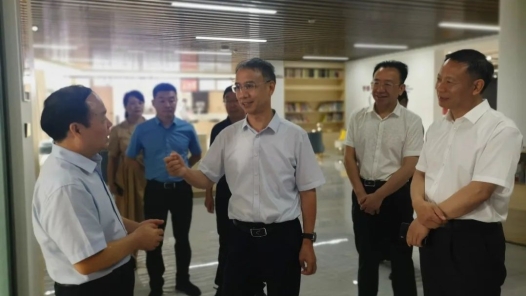 河南省总工会到鹤壁开展“工会送清凉、防暑保安康”慰问活动