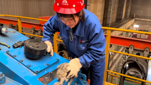 2023最班组?0 四两挑千? title=