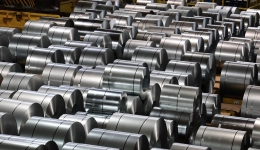 “钢铁行业运行有压力，但更有韧劲”