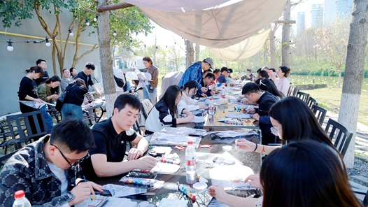芜湖市弋江区总工会开展青年人才户外联谊活�? title=