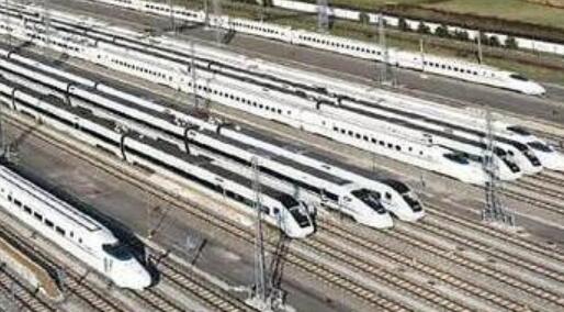 全国铁路迎假期返程客流高?#32;今天预计发送旅?790万人? title=