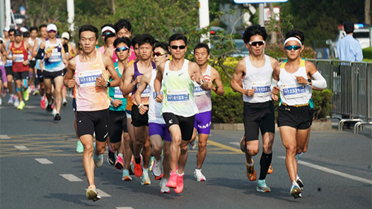 劳动之美奋斗之光照耀日照——2024全国职工马拉松系列赛事（日照半程马拉松站）现场扫描