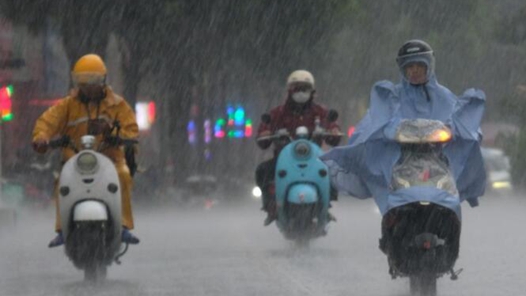 暴雨预警升级！10余省区市部分地区有大到暴雨 辽宁等地有大暴雨