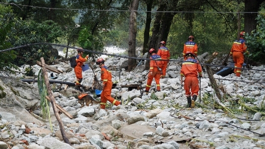 四川康定山洪泥石流灾害已造成9人遇难、18人失联